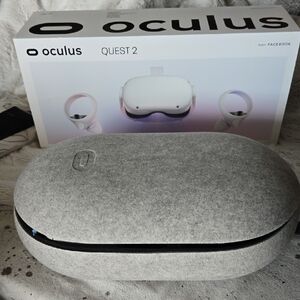Oculus Quest 2 with Light Gray Case